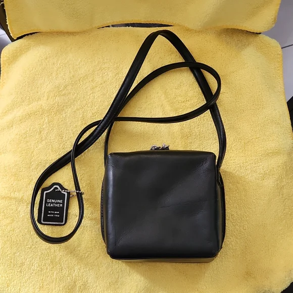 Diamicci purse hotsell